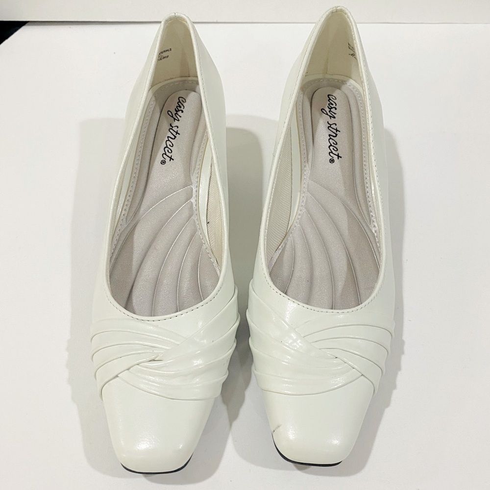 Casual and very comfortable ||brand new shoes